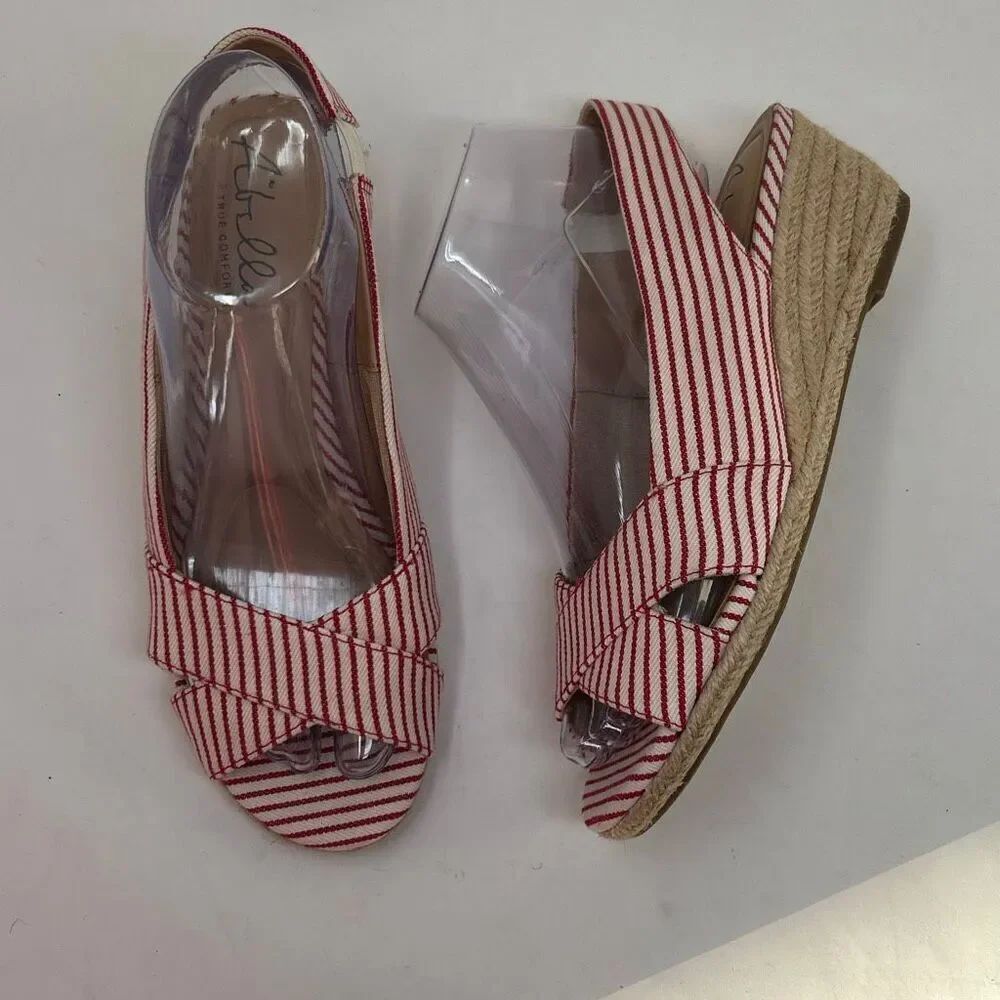 Abella Shiloh True Comfort Wedge Espadrille Sandal Red White Candy Stripe Sz 7.5